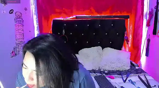 katieeandsharonn online show from February 2025 02:19:01 AM