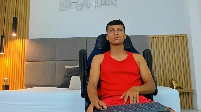 wolf james123 online show from February 2025 03:02:02 AM