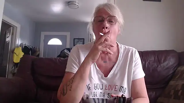 Snapshot of canadiancougar1965 chatting on January 2025 08:45:02 PM canadiancougar1965 online show from January 2025 08:45:02 PM