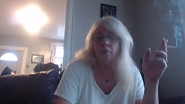 Snapshot of canadiancougar1965 chatting on February 2025 01:05:01 PM canadiancougar1965 online show from February 2025 01:05:01 PM