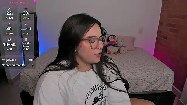 charlotte blass online show from December 2024 04:08:02 AM