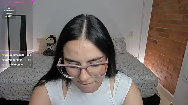 charlotte blass online show from January 2025 04:17:02 AM