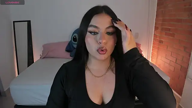 charlotte blass online show from February 2025 02:31:01 AM