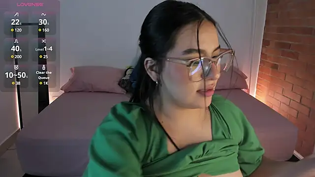 charlotte blass online show from February 2025 04:47:01 AM