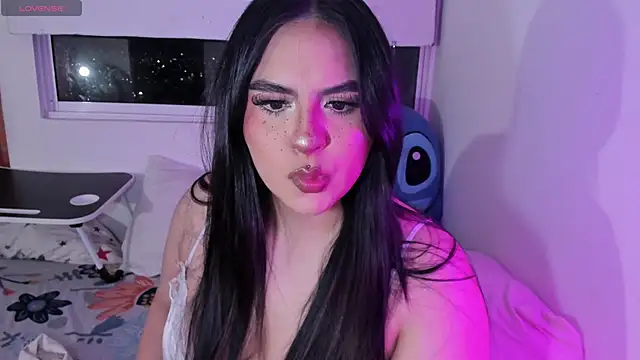 charlotte blass online show from February 2026 02:10:01 AM