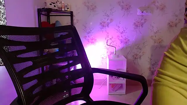 Snappy girl online show from April 2026 04:54:02 AM