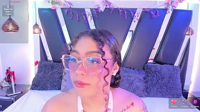 antonelllepiercee online show from April 2026 11:26:02 AM
