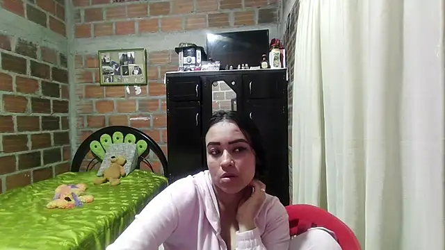 samanthaPuxy online show from December 2025 06:32:02 AM