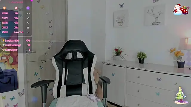 Snapshot of misscassidy_ chatting on December 2024 04:45:01 AM misscassidy online show from December 2024 04:45:01 AM