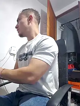 Snapshot of dragon1006 chatting on March 2026 10:57:02 PM dragon1006 online show from March 2026 10:57:02 PM