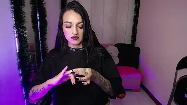 amelierouss online show from December 2024 06:34:02 PM