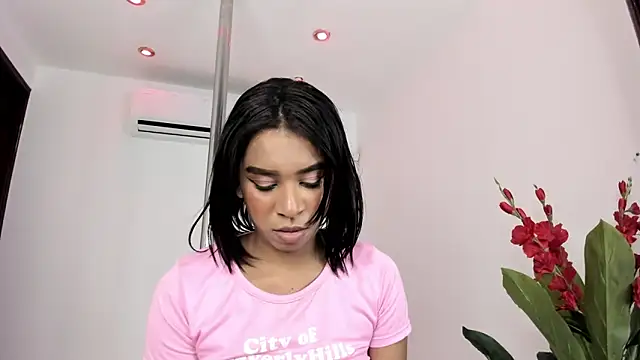 Snapshot of Fernanda_brown18 chatting on March 2025 04:05:02 AM Fernanda brown18 online show from March 2025 04:05:02 AM