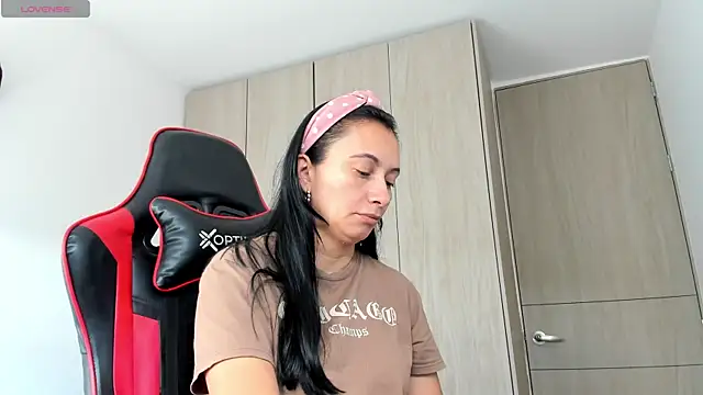 Snapshot of gracekelly12 chatting on November 2025 01:00:02 PM gracekelly12 online show from November 2025 01:00:02 PM