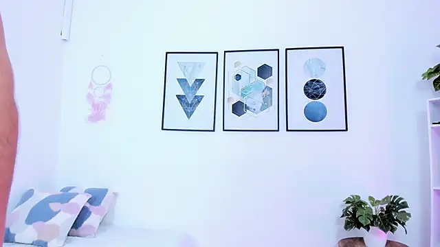 Abriil7 online show from February 2025 03:30:02 AM