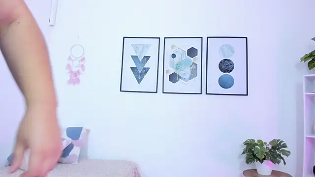 Abriil7 online show from February 2025 03:39:02 AM