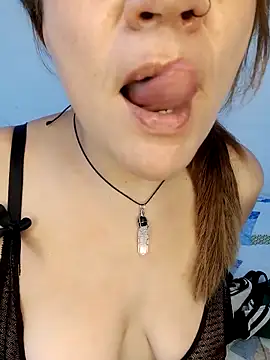 Skylar-Vox- online show from February 2025 05:58:01 PM