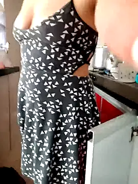 Skylar-Vox- online show from September 2025 03:55:01 PM