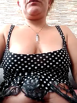 Skylar-Vox- online show from October 2025 04:42:01 PM