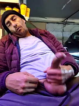 Snapshot of Pumpndeep chatting on November 2025 09:42:02 PM Pumpndeep online show from November 2025 09:42:02 PM