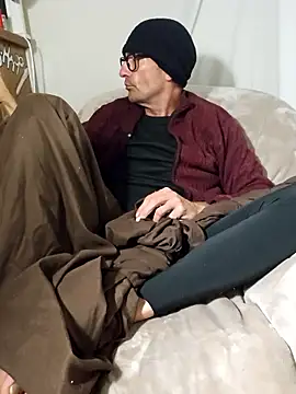 Snapshot of Pumpndeep chatting on December 2025 10:33:01 AM Pumpndeep online show from December 2025 10:33:01 AM