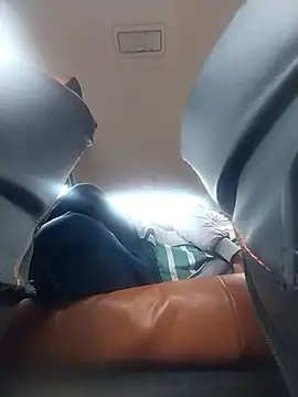 Snapshot of sudhastriper chatting on December 2025 04:50:01 AM sudhastriper online show from December 2025 04:50:01 AM