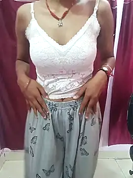 Snapshot of gulabo-Queen chatting on September 2025 06:04:02 AM gulabo-Queen online show from September 2025 06:04:02 AM