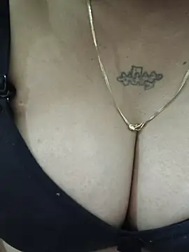 Snapshot of Neha8923 chatting on April 2026 04:55:02 PM Neha8923 online show from April 2026 04:55:02 PM