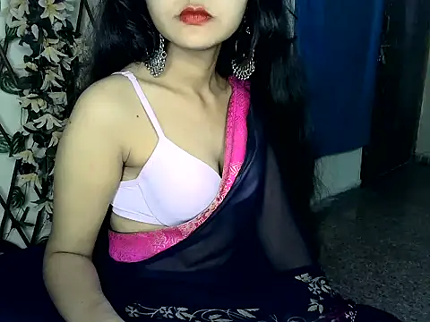 SUZY FROMUS online show from February 2025 12:40:02 AM