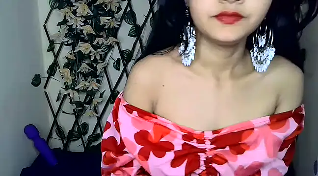 SUZY FROMUS online show from February 2025 07:17:02 PM