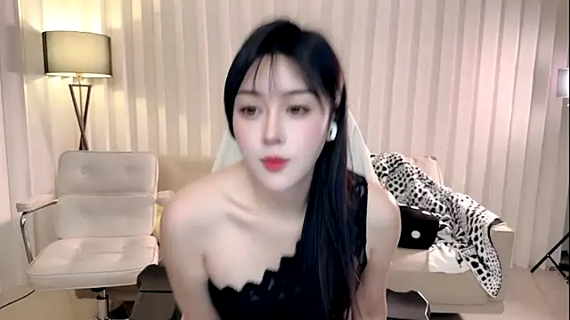 K-moumou online show from September 2025 03:38:01 PM