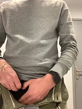 Snapshot of solomec chatting on December 2024 03:20:02 PM solomec online show from December 2024 03:20:02 PM