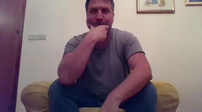 Snapshot of Haariglang chatting on December 2024 05:33:01 PM Haariglang online show from December 2024 05:33:01 PM