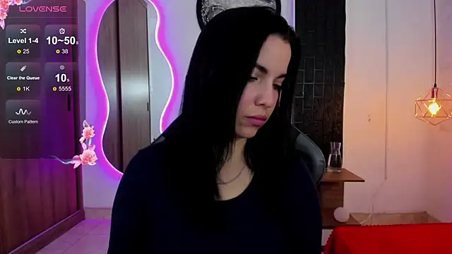 tatiana sc online show from November 2025 01:21:02 PM