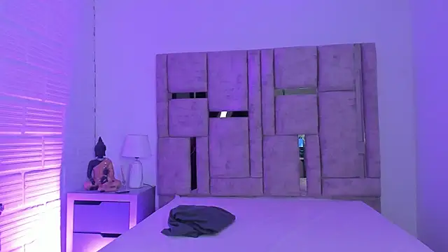 EmmaBecket2 online show from November 2025 03:31:01 AM