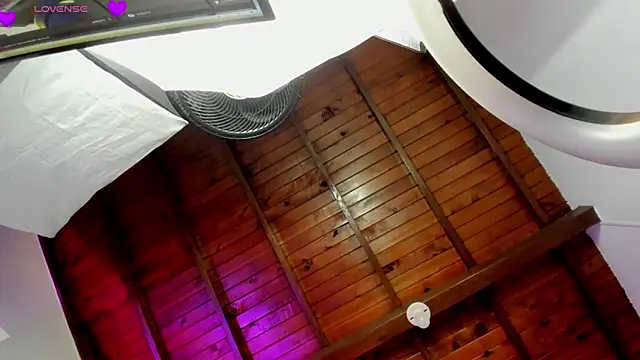 EmmaBecket2 online show from March 2026 12:33:02 PM