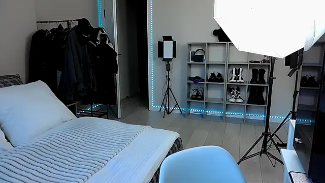 Tanya M online show from January 2025 10:40:01 AM