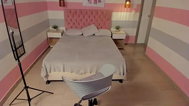 Carol Pinter online show from December 2024 12:42:01 PM