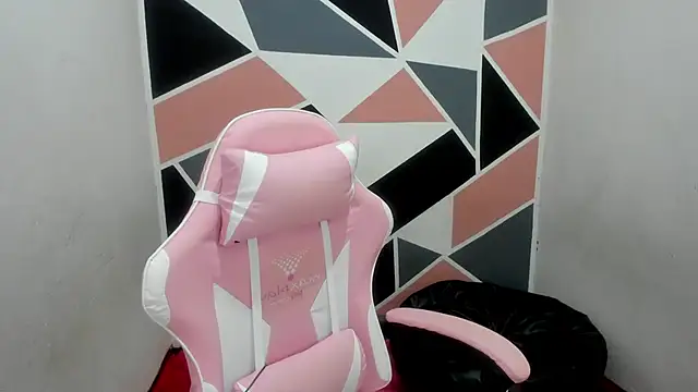 Carol Pinter online show from November 2025 11:05:01 PM