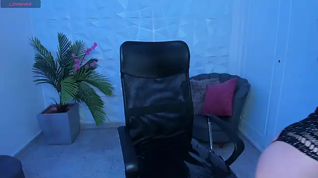 Snapshot of Danielacossio chatting on March 2025 06:43:02 AM Danielacossio online show from March 2025 06:43:02 AM