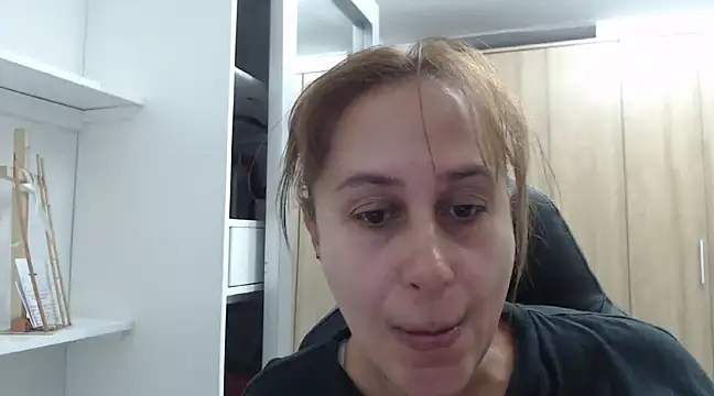 RoxanaLove9 online show from January 2025 01:11:01 AM