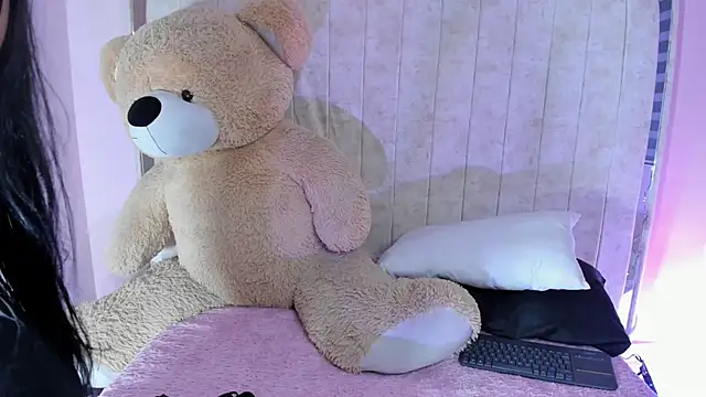 Snapshot of Annie9_ chatting on September 2025 03:29:01 AM Annie9 online show from September 2025 03:29:01 AM