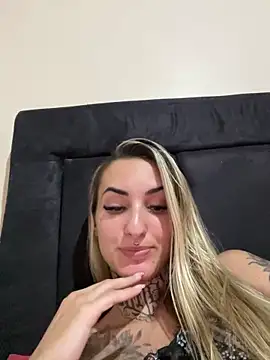 hotskinny1 online show from February 2025 02:31:01 AM