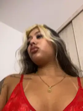 Snapshot of EmberEyes_999 chatting on December 2024 08:50:02 AM EmberEyes 999 online show from December 2024 08:50:02 AM