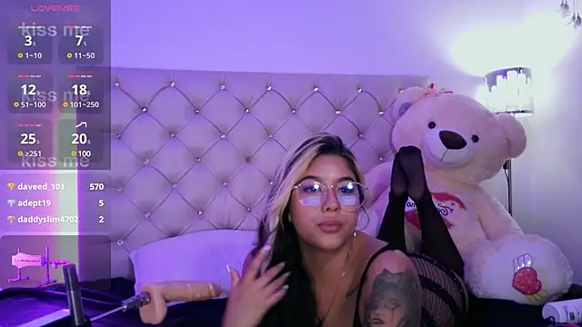 Snapshot of EmberEyes_999 chatting on March 2025 12:49:01 AM EmberEyes 999 online show from March 2025 12:49:01 AM