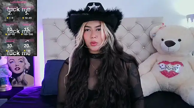 Snapshot of EmberEyes_999 chatting on March 2025 07:49:01 PM EmberEyes 999 online show from March 2025 07:49:01 PM