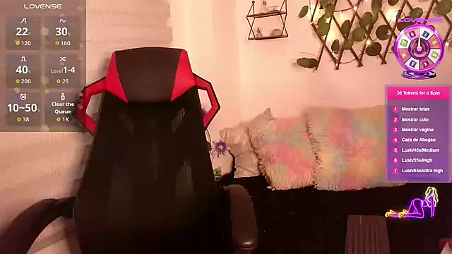 Snapshot of EmberEyes_999 chatting on November 2025 07:27:01 PM EmberEyes 999 online show from November 2025 07:27:01 PM