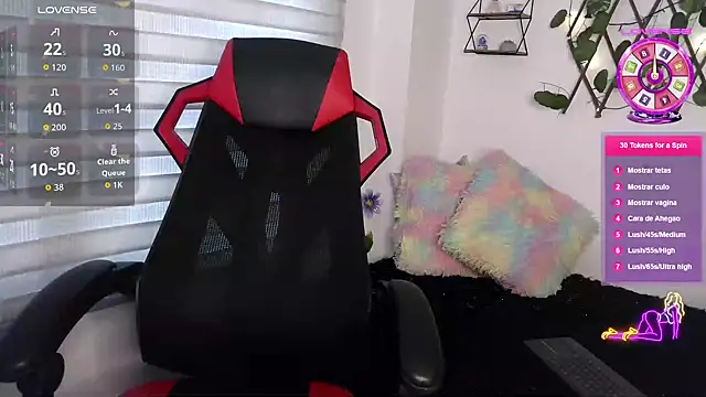 Snapshot of EmberEyes_999 chatting on December 2025 08:47:01 PM EmberEyes 999 online show from December 2025 08:47:01 PM