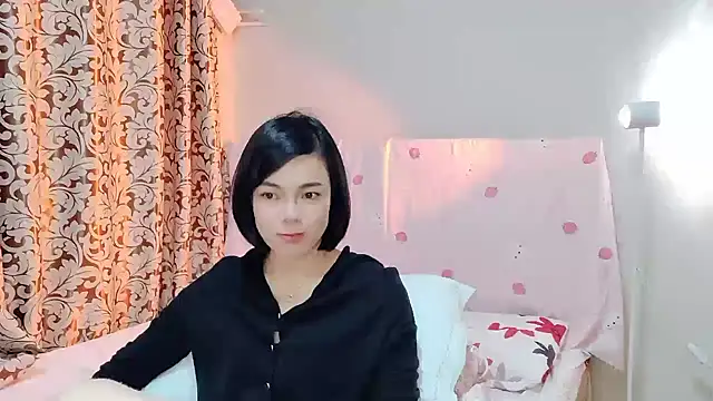 Linda-LL online show from March 2025 12:24:01 PM