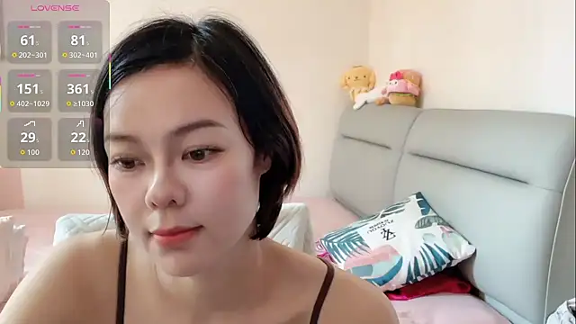 Linda-LL online show from May 2026 03:57:02 AM