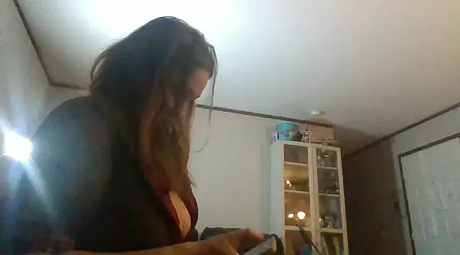 Snapshot of IvanaPlenty chatting on March 2025 09:56:01 AM IvanaPlenty online show from March 2025 09:56:01 AM